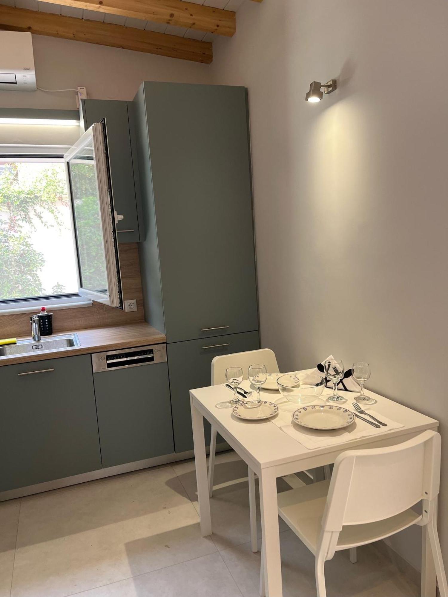 Maria'S Jasmine Lägenhet Volos Exteriör bild